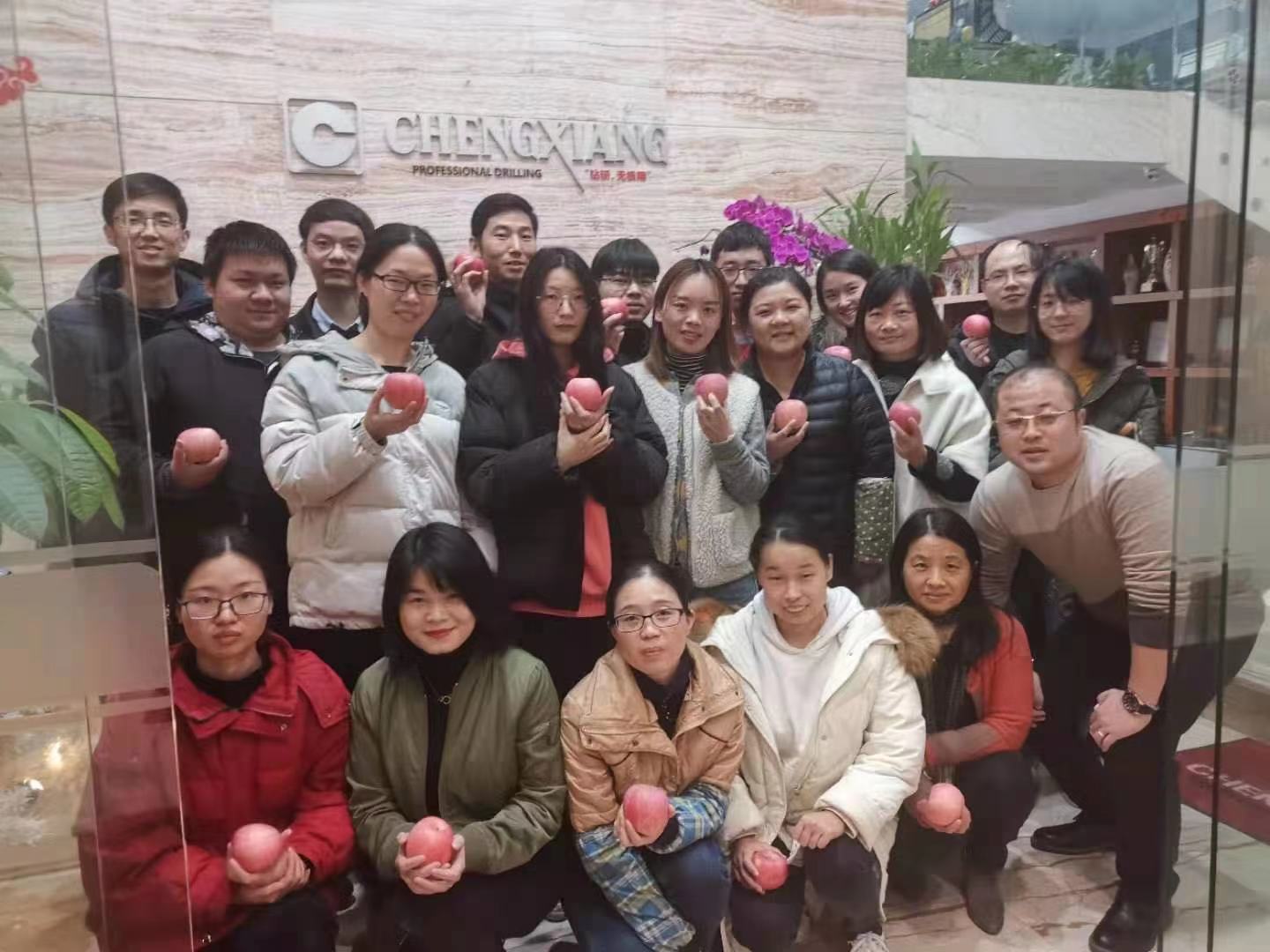 風勁帆滿圖新志，砥礪奮進正此時